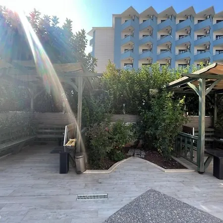 Swimming Pool, Sauna, Bbq Area, Gym, 100 Meters To The Sea!!! *
